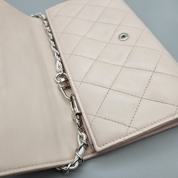 🌸CHANEL Authentic Matelassé Lambskin Long Wallet/Clutch🌸 - Picture 6 of 16